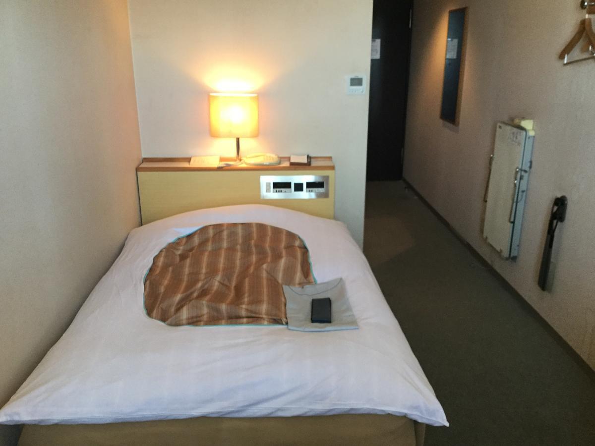 Hotel Four C'S Motomiya Екстер'єр фото
